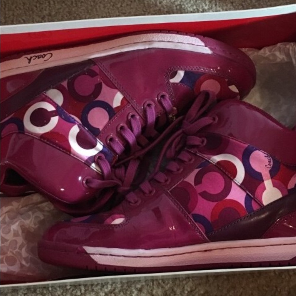 Signature coach shoes